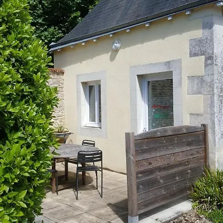 La Roseraie Bed and Breakfast