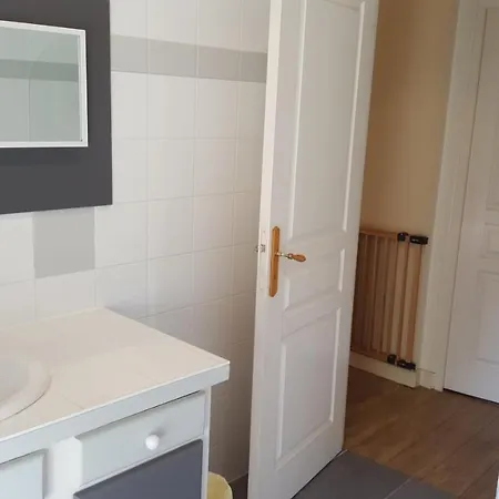 La Roseraie Bed and Breakfast Neuville-du-Poitou