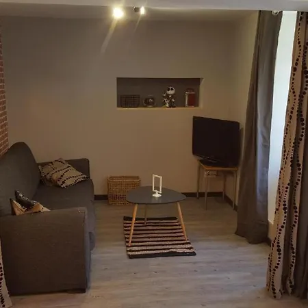 La Roseraie Bed & Breakfast Neuville-du-Poitou
