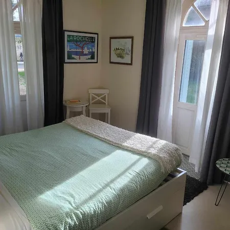 Bed and Breakfast La Roseraie 4*