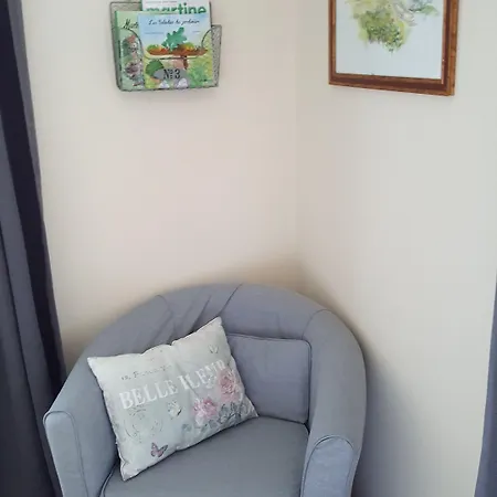 La Roseraie Bed & Breakfast 4*