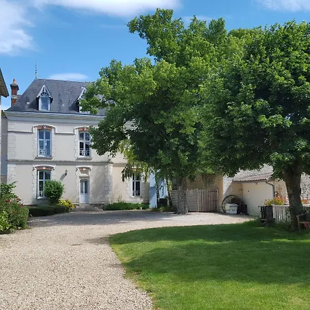 La Roseraie Neuville-du-Poitou