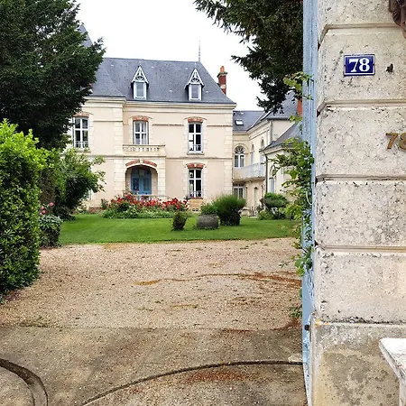 La Roseraie 4* Neuville-du-Poitou