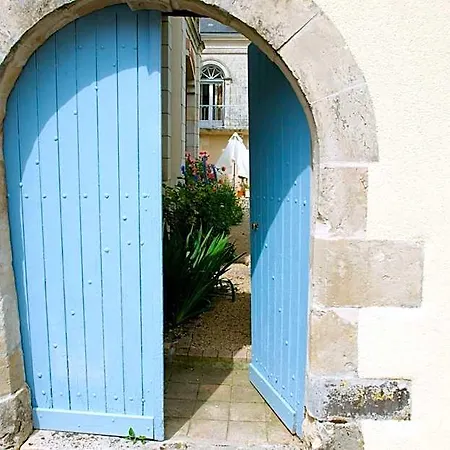 La Roseraie 4* Neuville-du-Poitou