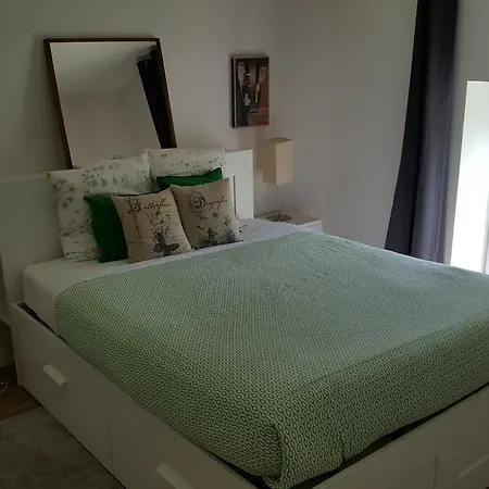 Bed & Breakfast La Roseraie 4*