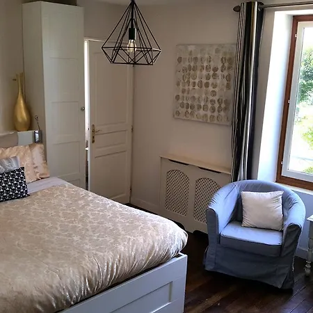 La Roseraie Bed & Breakfast