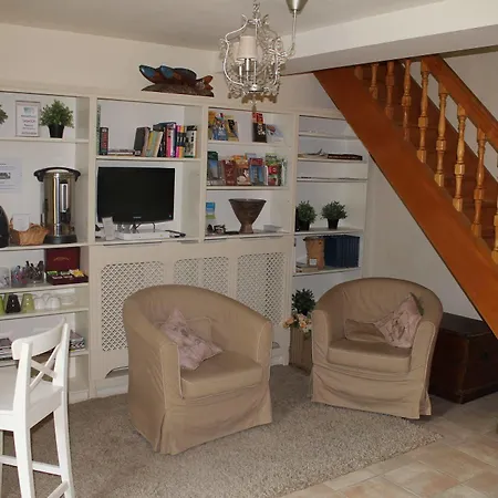 Bed and Breakfast La Roseraie Neuville-du-Poitou