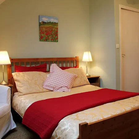 La Roseraie Bed and Breakfast Neuville-du-Poitou