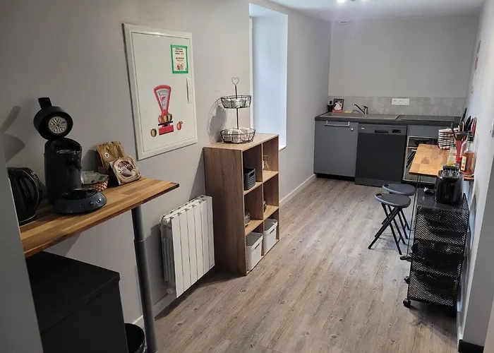 La Roseraie 4* Neuville-du-Poitou