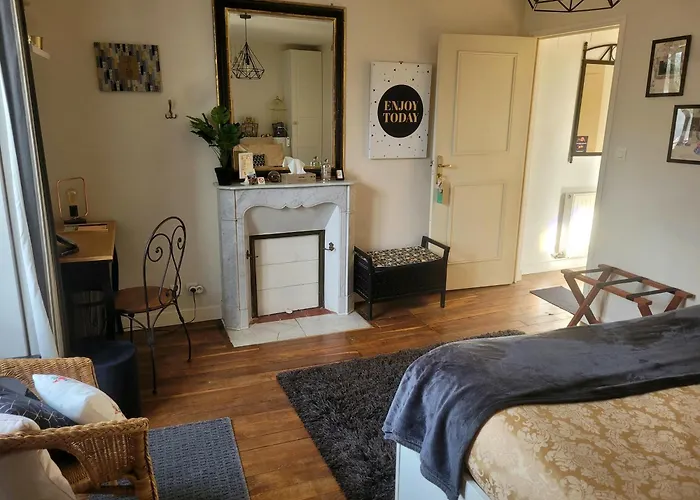 B&B La Roseraie Neuville-du-Poitou