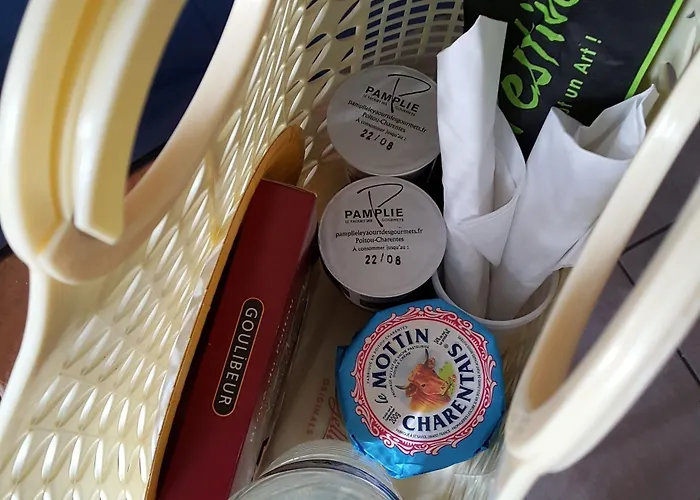 B&B La Roseraie Neuville-du-Poitou