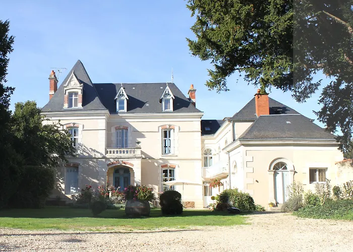 La Roseraie 4* Neuville-du-Poitou