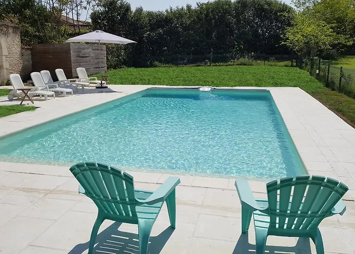 B&B La Roseraie Neuville-du-Poitou