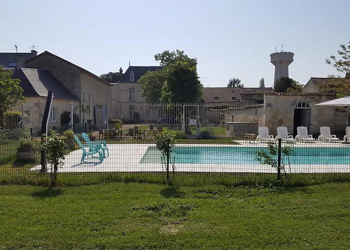 La Roseraie B&B Neuville-du-Poitou