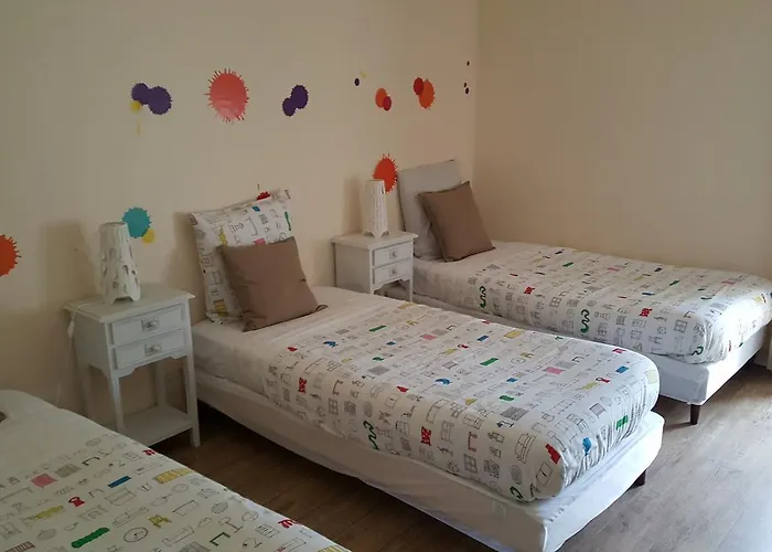 La Roseraie 4* Neuville-du-Poitou